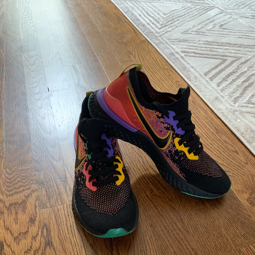 Nike Epic React Flyknit 2